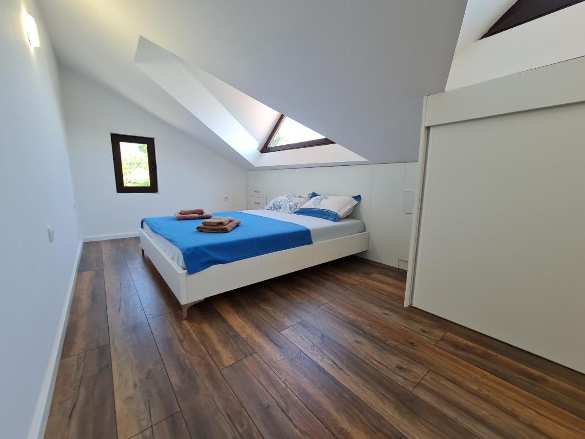 Luxury Penthouse With Panoramic View Apartment Ulcinj Bagian luar foto